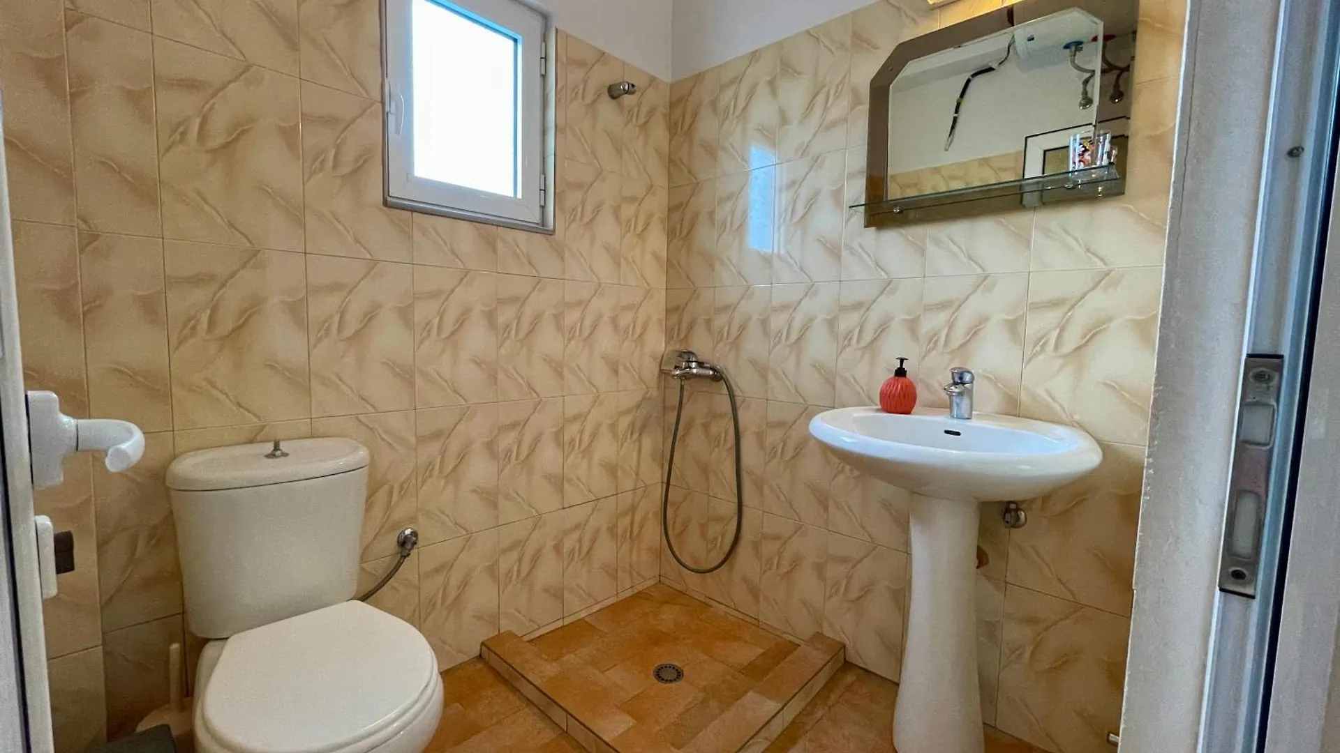 Apartament Marku Palace Ksamil