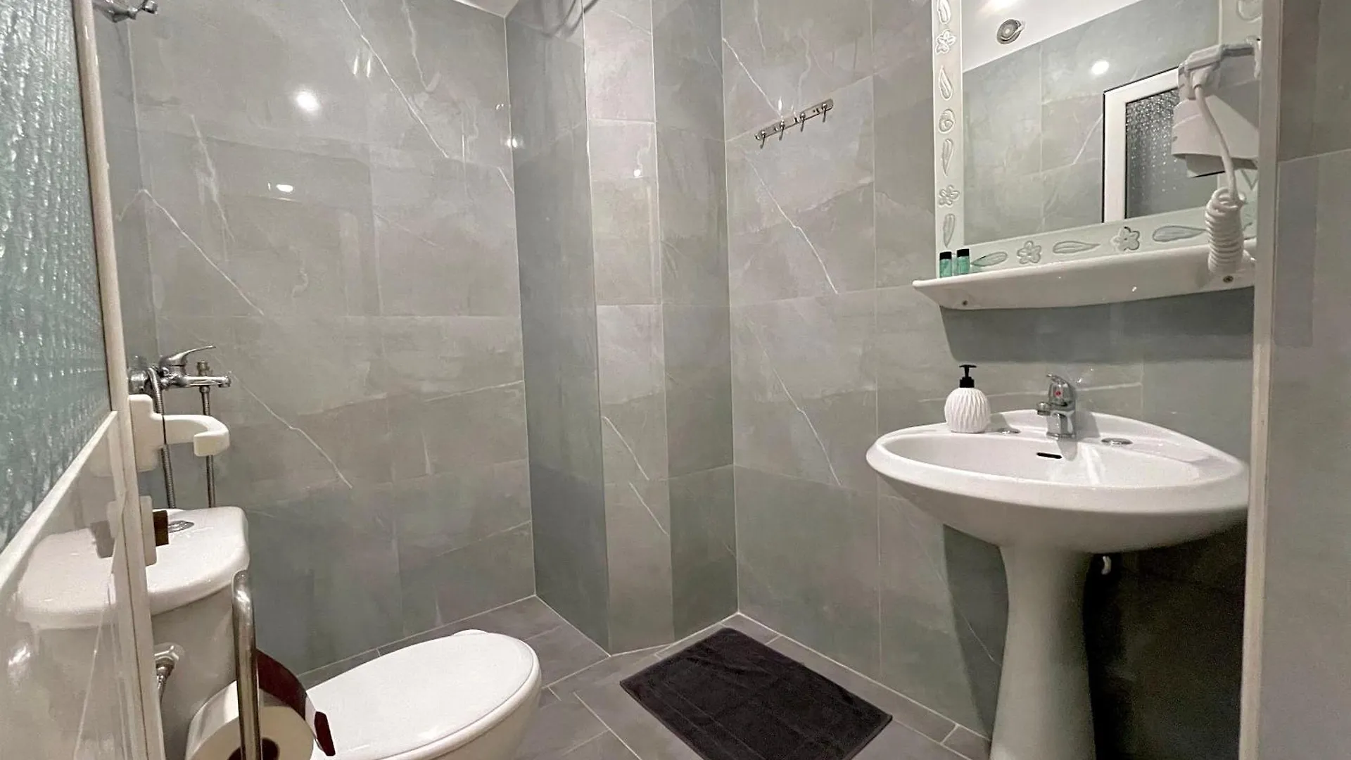 Apartament Marku Palace Ksamil