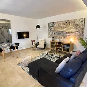 https://magnifico-apartamento-en-puerto-banus-beach.1costadelsol.com