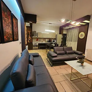 https://center-apartment-easy.hotels-in-tirana.com