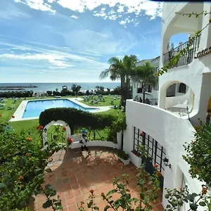 https://cabopino-apartament-marbellas-beach.1costadelsol.com